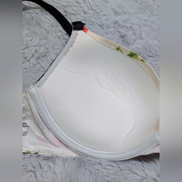 Victoria's Secret Very Sexy Push-up Bra 32C - Picture 5 of 6